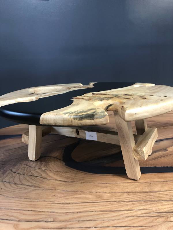 WINE EPOXY AND WOOD TABLE (41)