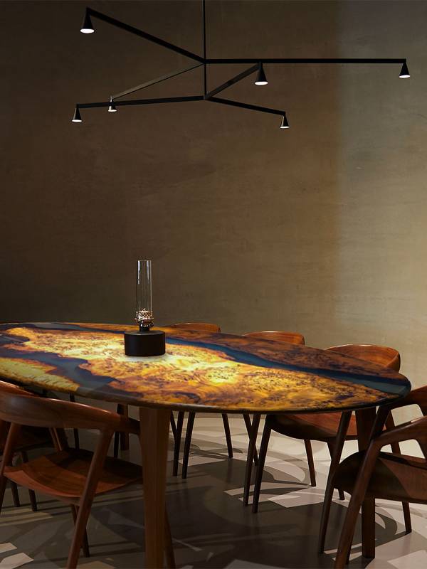 Oval maple/thermo clear matt table