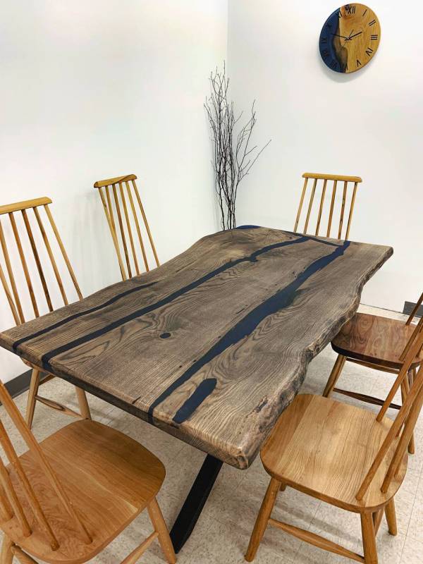 Dining Oak epoxy resin table