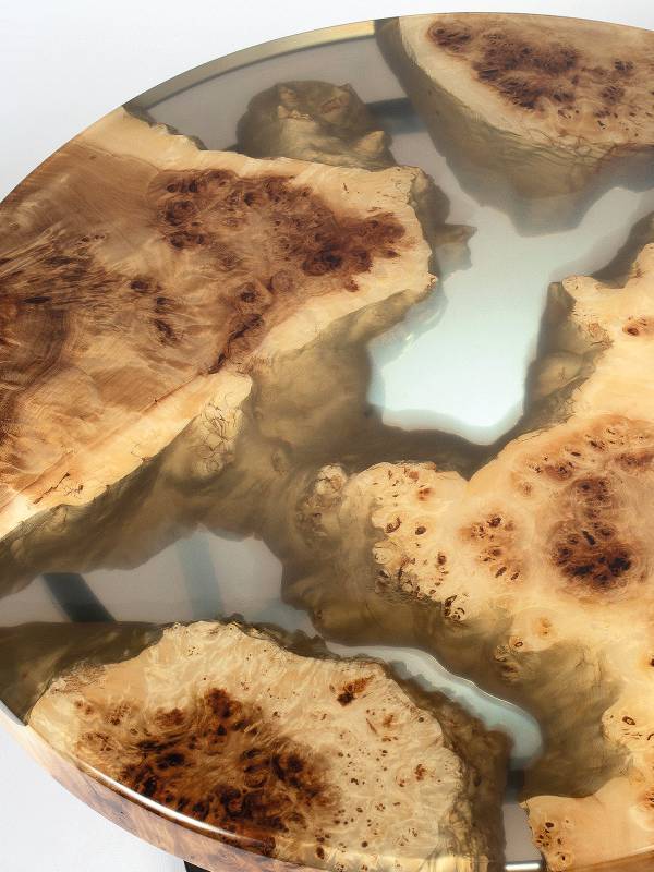 Coffee table maple clear epoxy resin